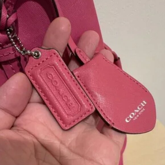 π Coach Peyton Drawstring Carryall β Pomegranate | Excellent Condition - Picture 10 of 11